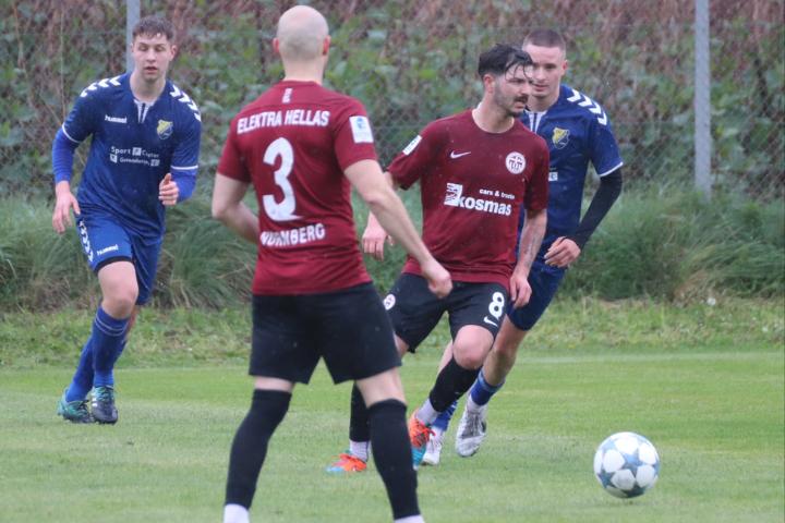 Ein Fußballspiel der Elektra Hellas Nürnberg.